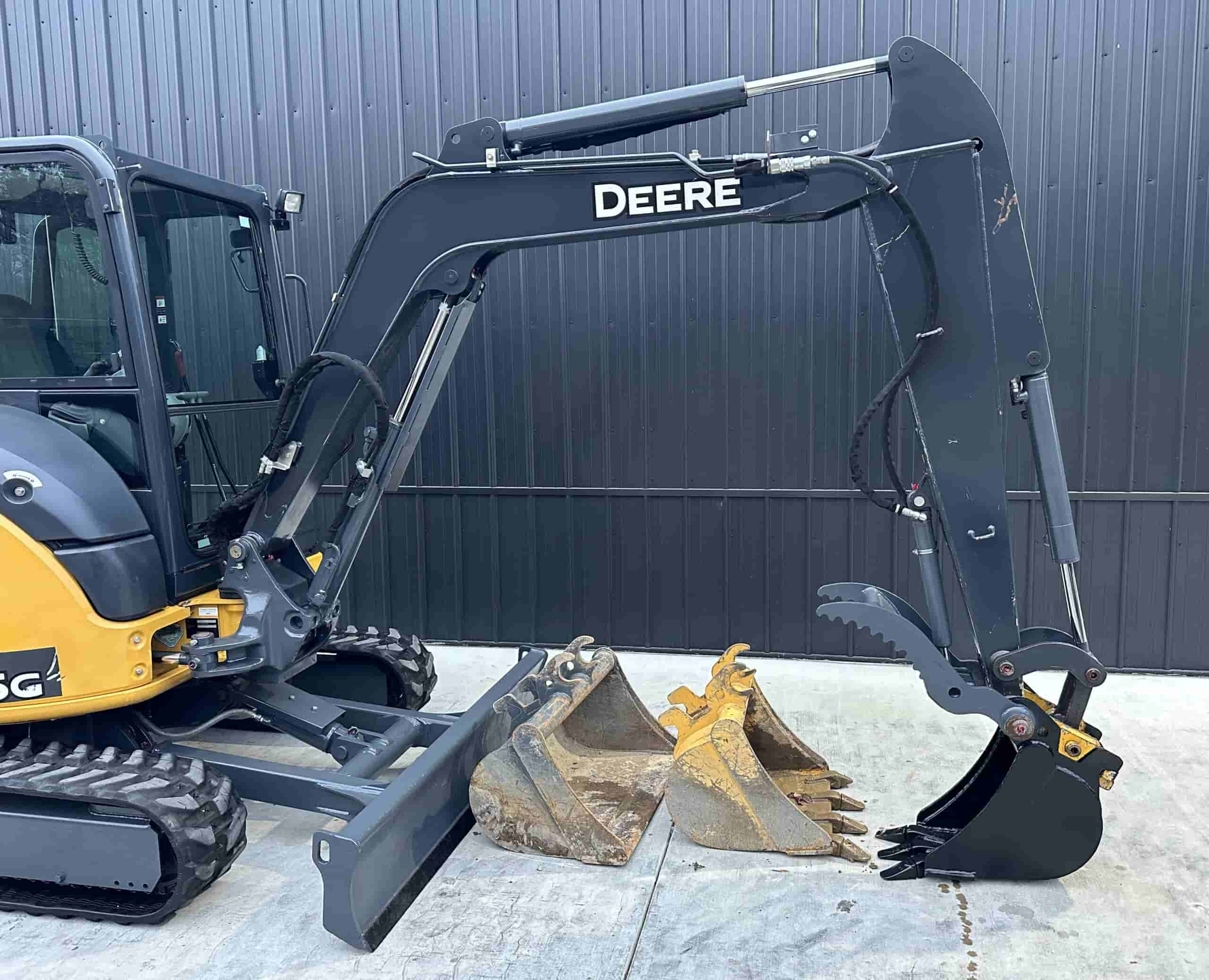 2019 JOHN DEERE 35G CLEAN
